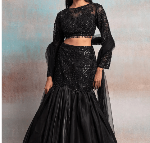 best ethnic wear for women and men in raipur