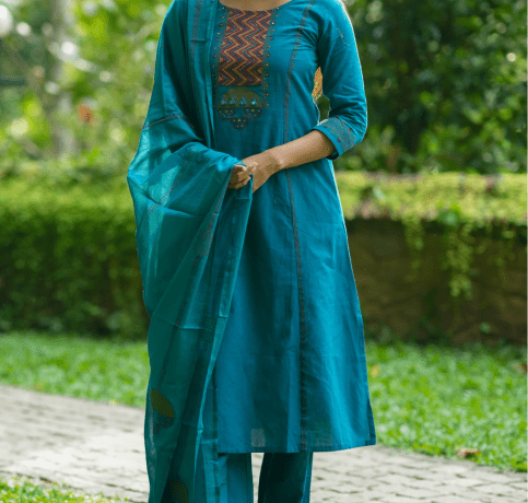 best ethnic wear for women and men in raipur
